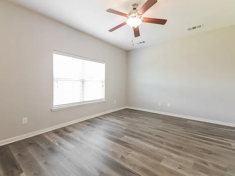 900 Princewood Dr — Photo 14