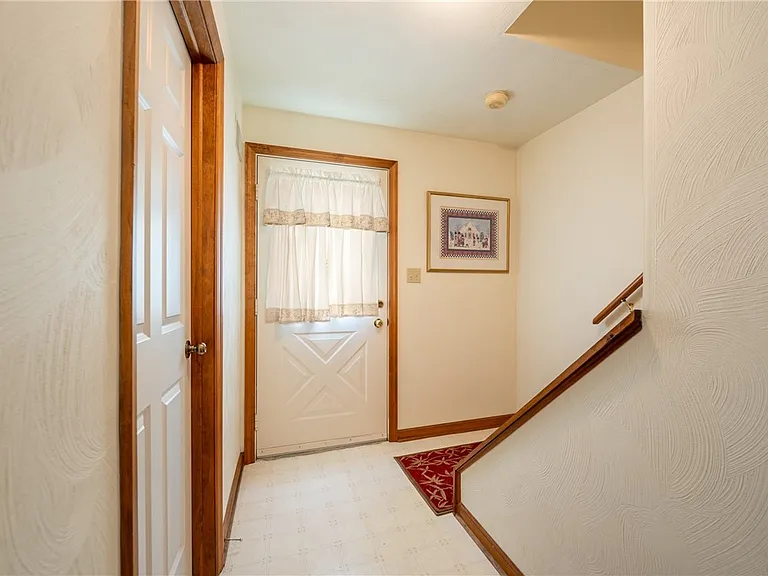 614 Topper Way — Photo 4