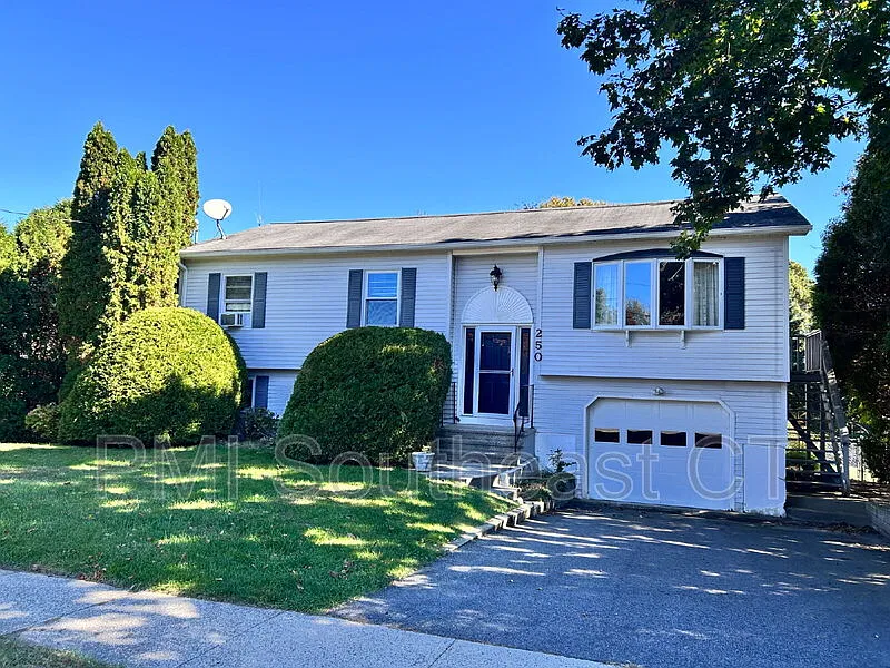 250 Capstan Ave