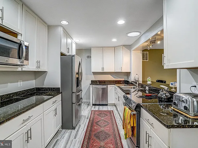 5223 Yorktown Blvd — Photo 13