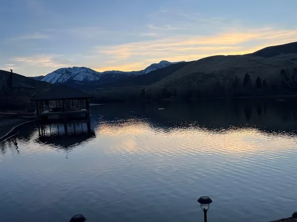 85 Hidden Lake Dr, Reno, NV 89521