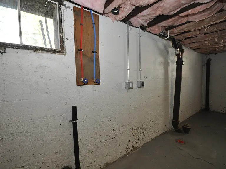 20 Mountain St #2 — Photo 37