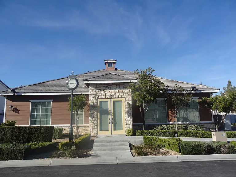 10402 September Flower St — Photo 17