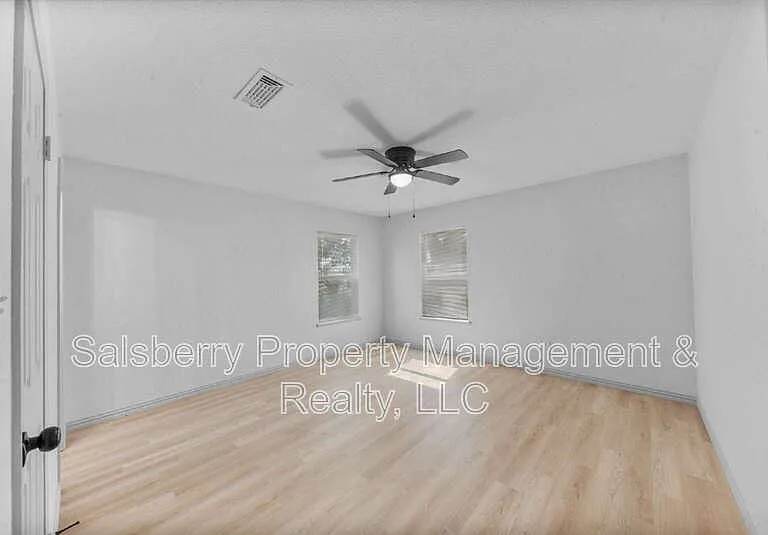 3137 S FM 200 — Photo 10
