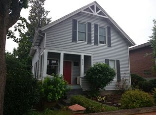 915 N 75th St, Seattle, WA 98103