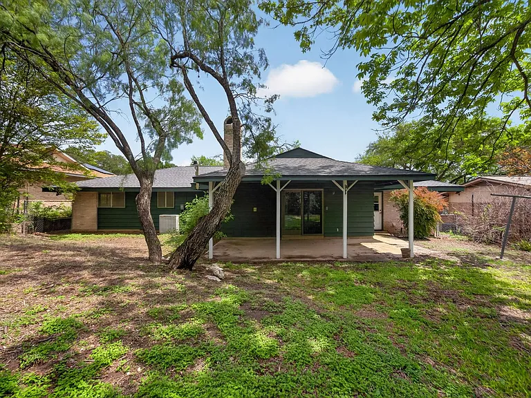 3743 Newrock Dr — Photo 35