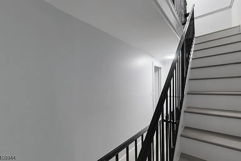 130 S 1st St #4 — Photo 3