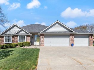 330 Delmar Ridge Ln, Council Bluffs, IA 51503