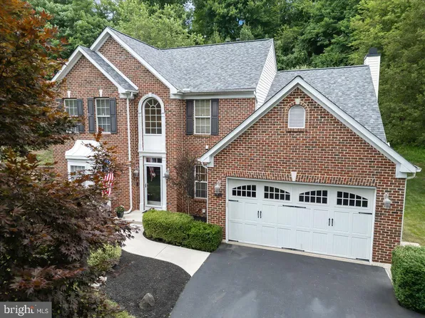 62 Huntingdon Farm Dr, Glen Mills, PA 19342