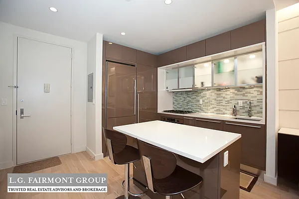 Sold by LG Fairmont Group | media 7