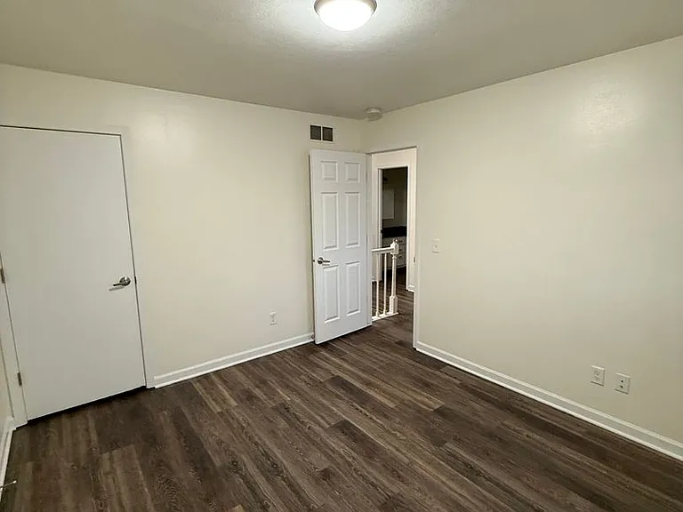 Prairie Grove Townhomes — Photo 38