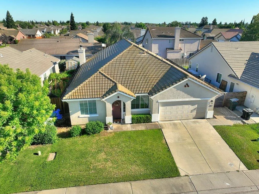 8150 Redford Way photo 1