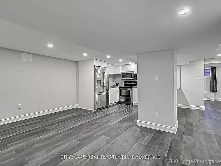 176 Wellesworth Dr #BASEMENT — Photo 11