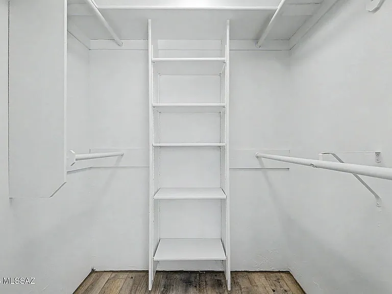 825 E Helen St — Photo 23