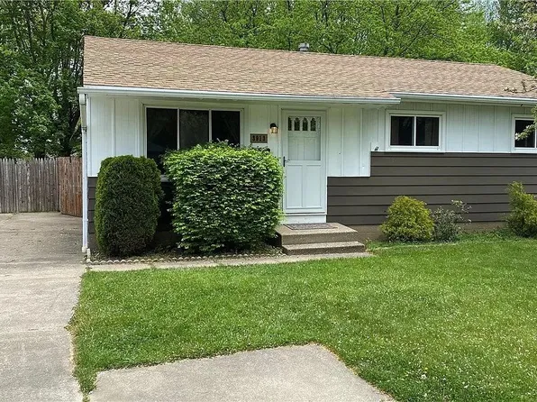 3913 Alan Dr, Erie, PA 16510