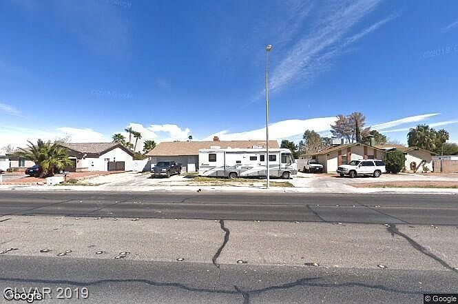 1st image of 2824 N Jones Blvd