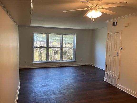 3rd image of 6073 Wilton Dr