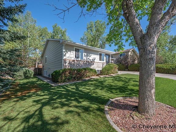 3rd image of 5200 Kennedy Dr