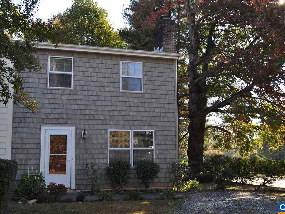 2nd image of 298 Albert Ct