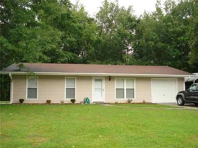 102 Tanglewood Drive Front