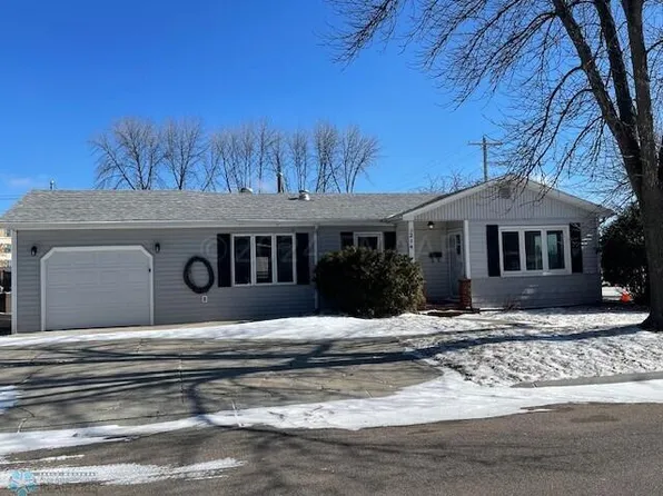 214 Oak St, Breckenridge, MN 56520