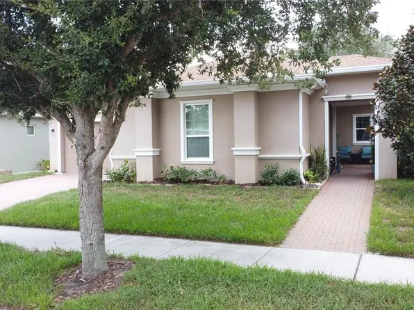 273 Silver Maple Rd, Groveland, FL 34736