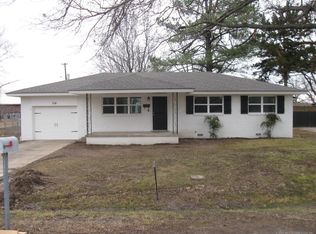 716 S Choctaw Pl, Claremore, OK 74017