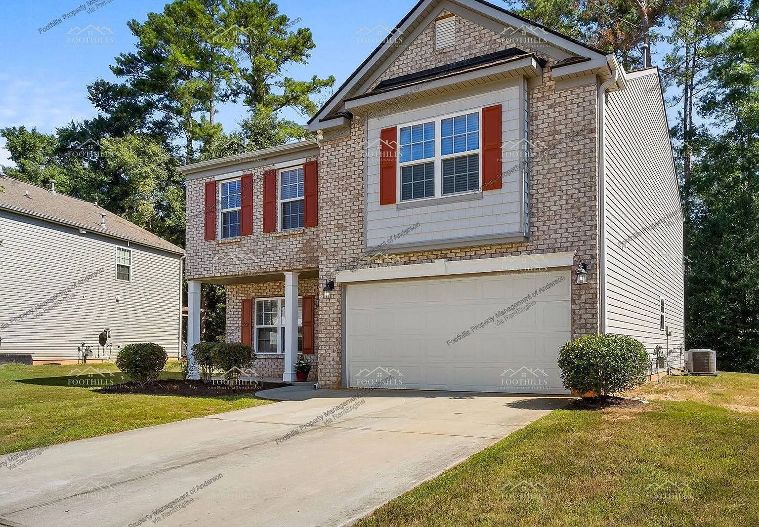 3 bed, 2.5 bath, 2200 sqft, $1,950 — Photo 3