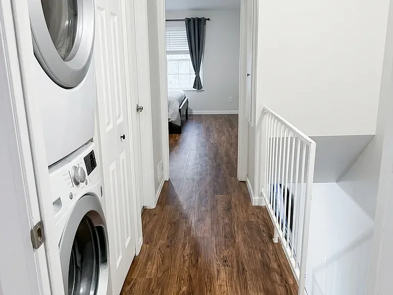 10557 W Dartmouth Ave — Photo 10