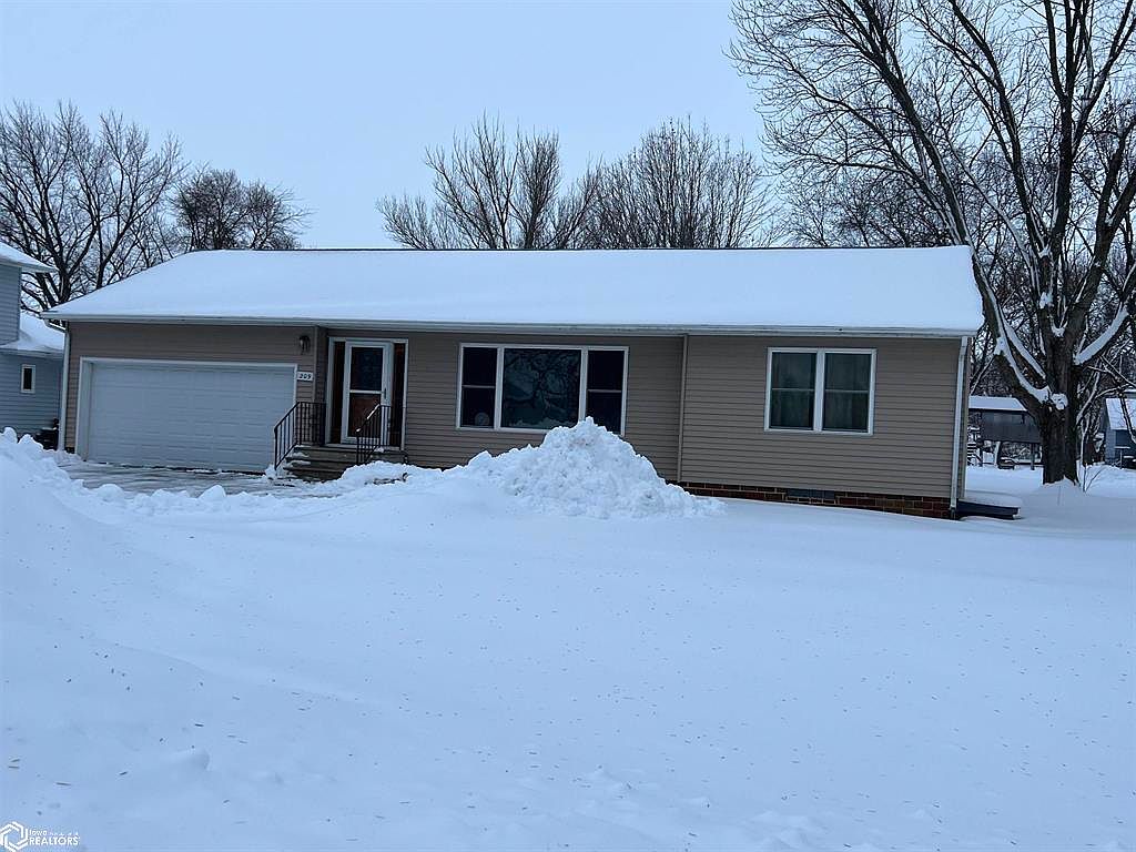 209 Main St, Renwick, IA 50577 Zillow