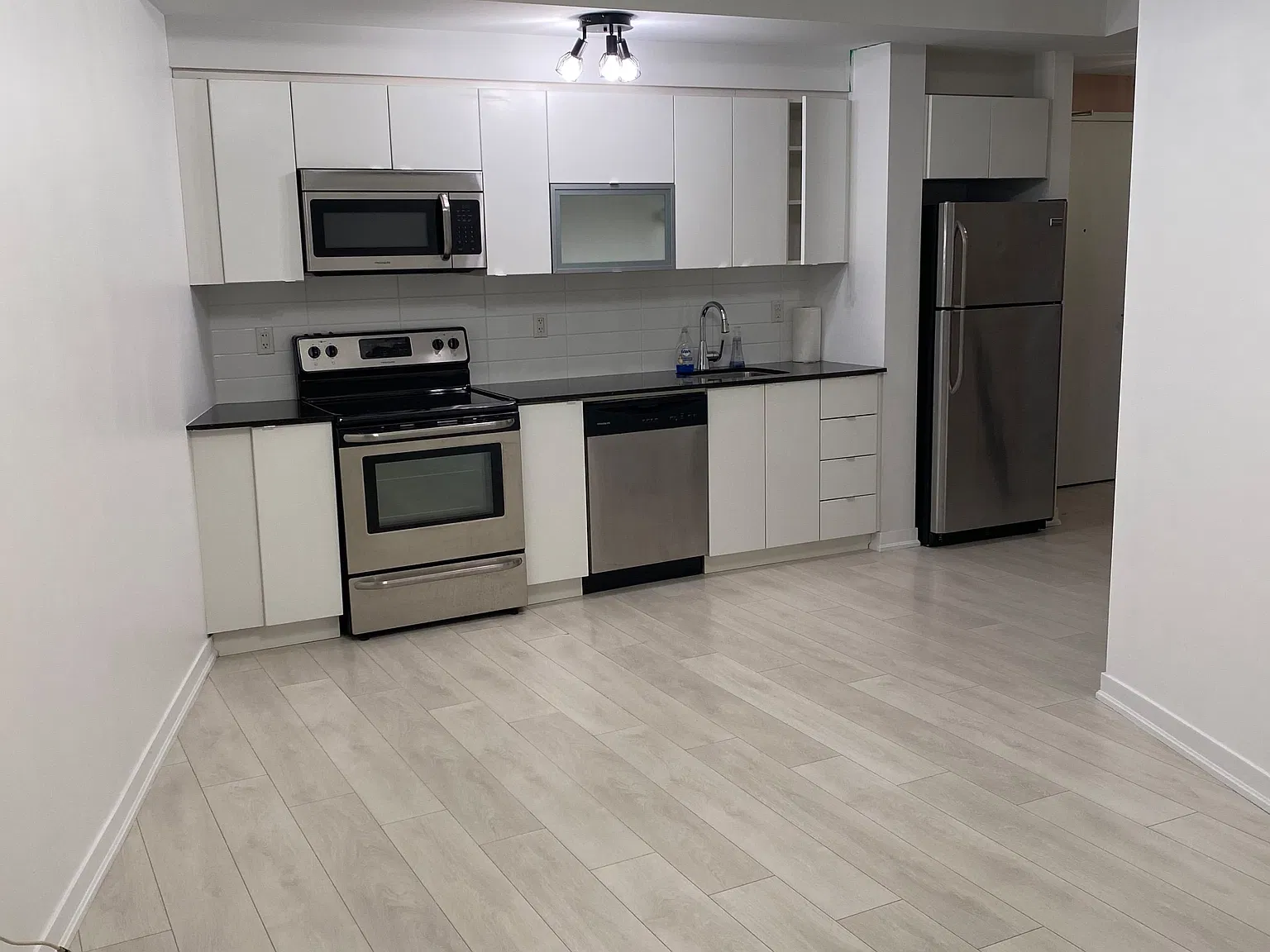 150 E Liberty St — Photo 1