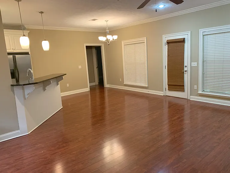 139 Harvey Cir — Photo 7