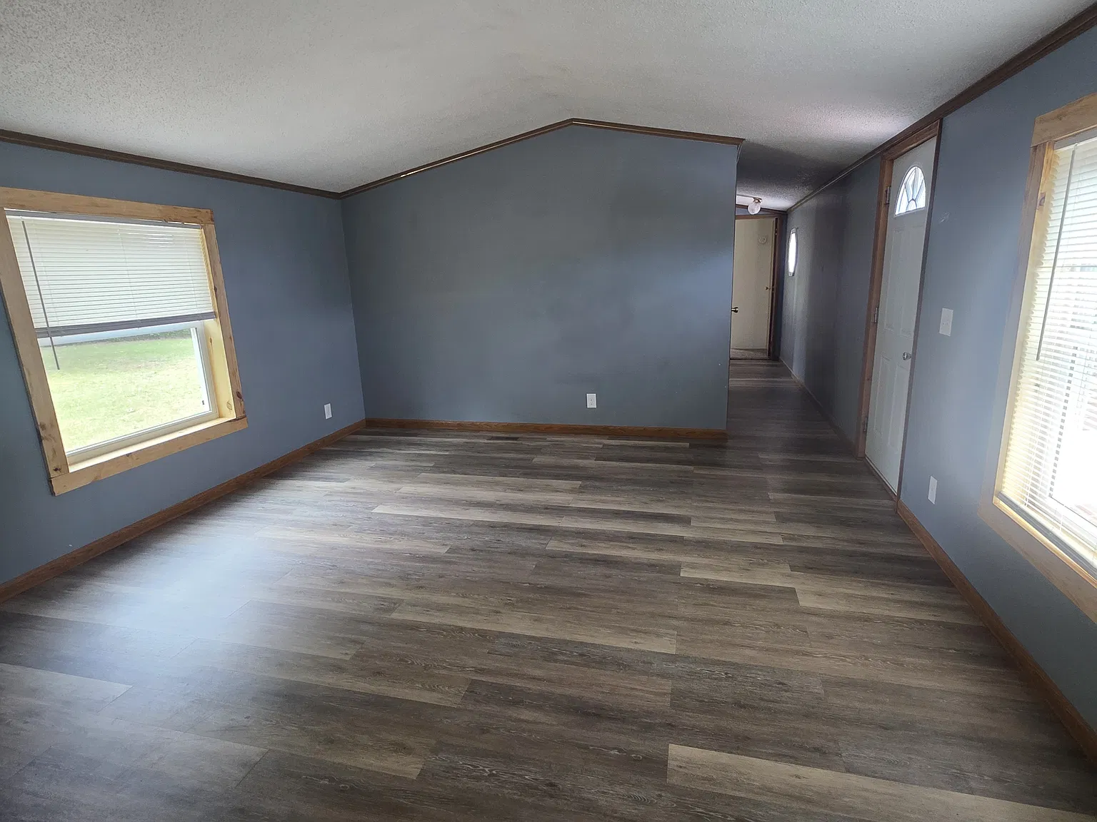 3 bed, 1280 sqft, $1,250 — Photo 4