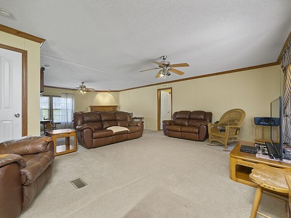 2nd image of 402 Virginia Ave
