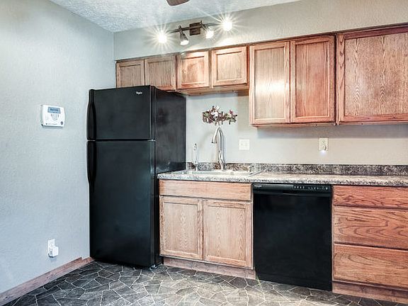 4th image of 6324 John St
