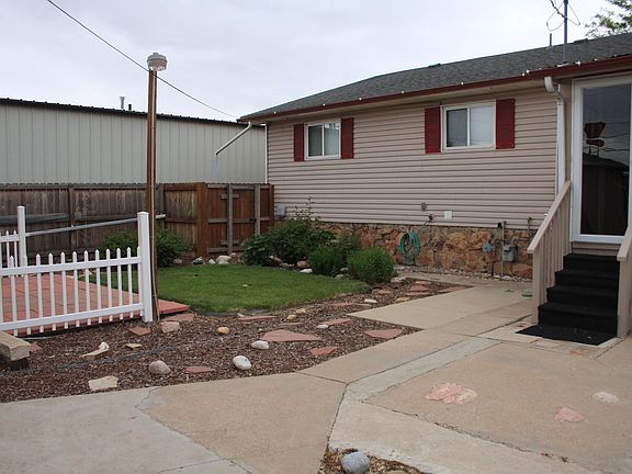 4th image of 2716 9th Ave