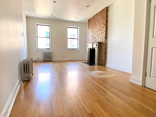 Rented by Corcoran | media 21