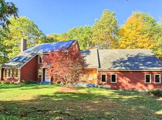 11 Natty Pond Dr, Hubbardston, MA 01452