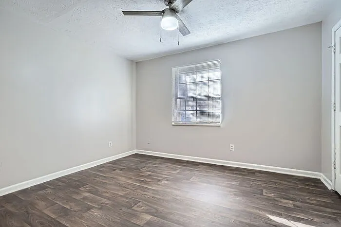 6424 Woodstone Way — Photo 17
