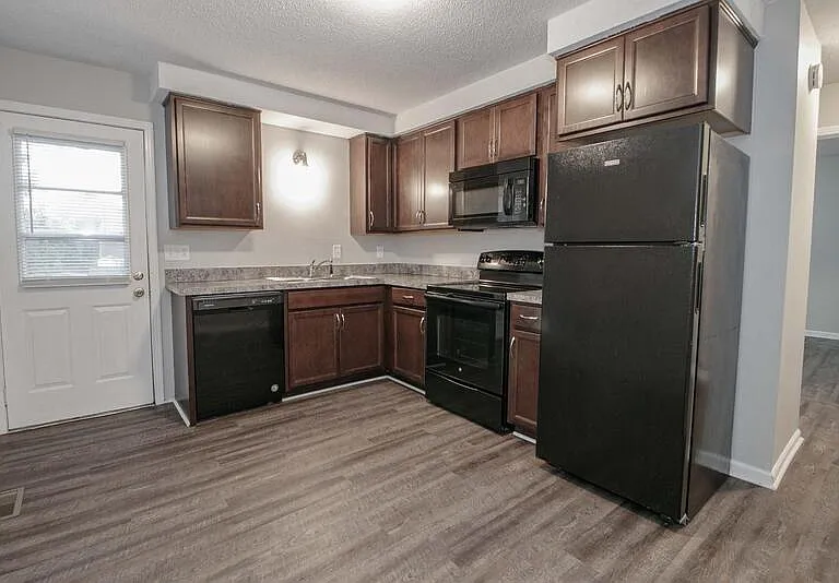 805-1 Golfview Pl — Photo 17