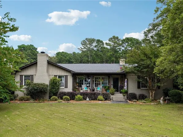 2412 Camp Mitchell Rd, Grayson, GA 30017