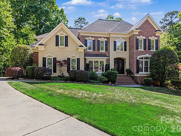 3rd image of 9341 Whispering Wind Dr