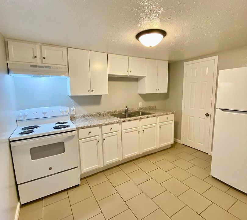 2nd image of 805 7th Ave #8