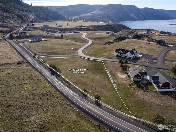 4th image of 44330 Lupine Drive N