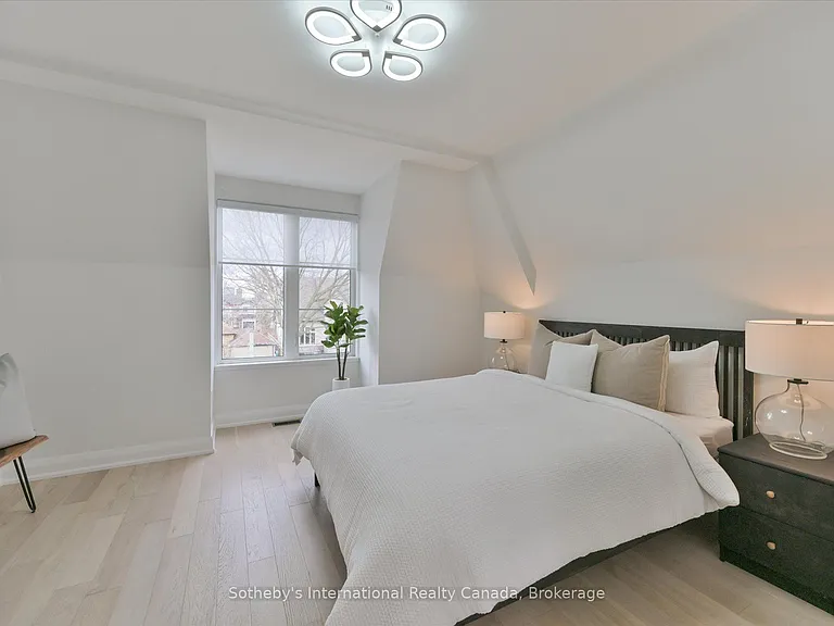 41 A Maple Ave N — Photo 34