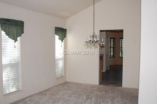 4th image of 5013 Elm Grove Dr