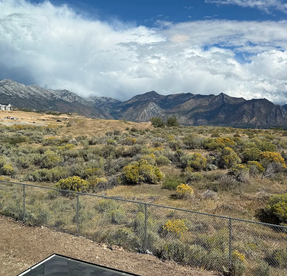 3 bed, 2.5 bath, 2300 sqft, $2,650 — Photo 1