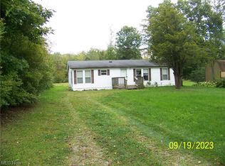 3920 Middleton Rd, Columbiana, OH 44408