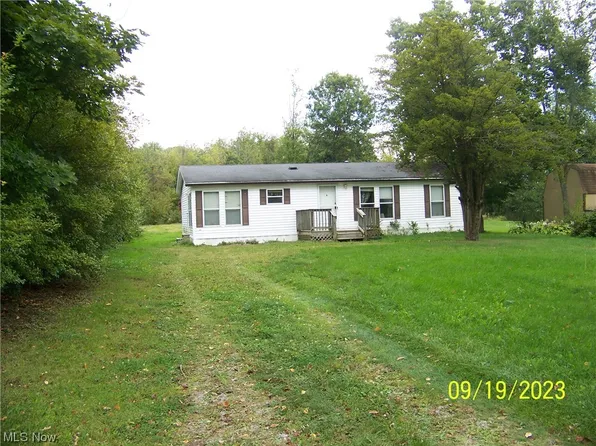 3920 Middleton Rd, Columbiana, OH 44408