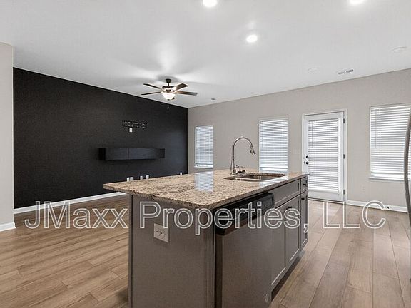 5th image of 7151 Chara Ln